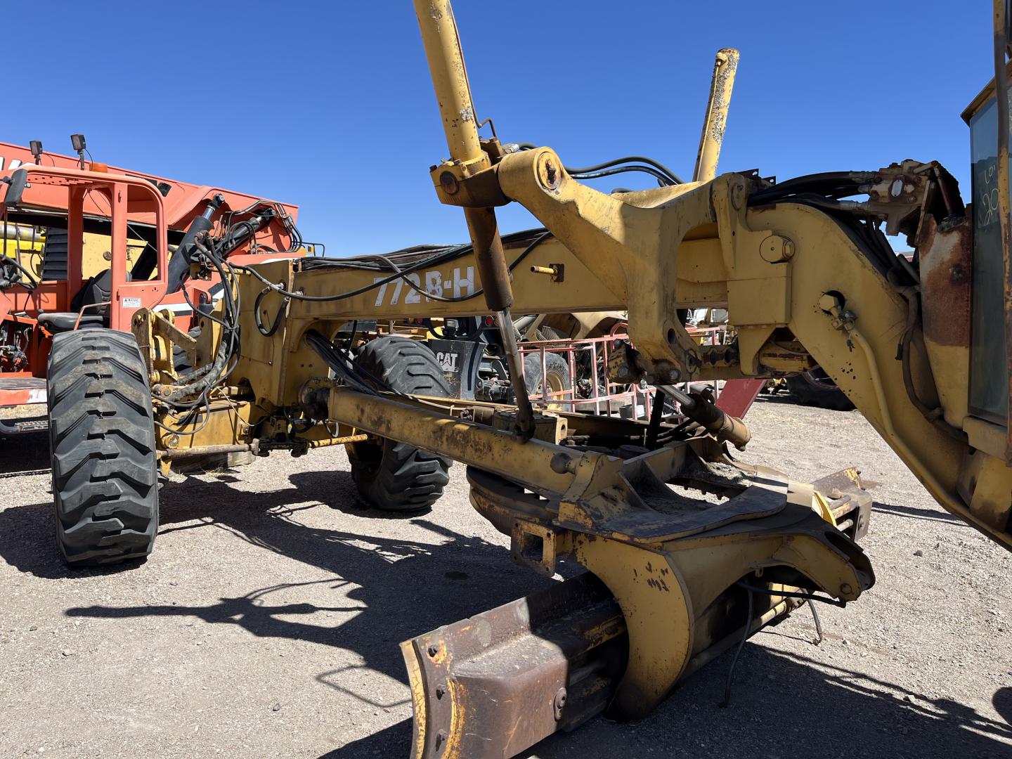 ./imagenes/INVOICE/2019/17644/MOTOCONFORMADORA JOHN DEERE 772BH (23).JPG